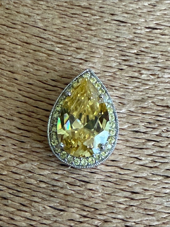 Jewelry - Citrine pendant large surrounded by citrine encased sterling silver latticed fr